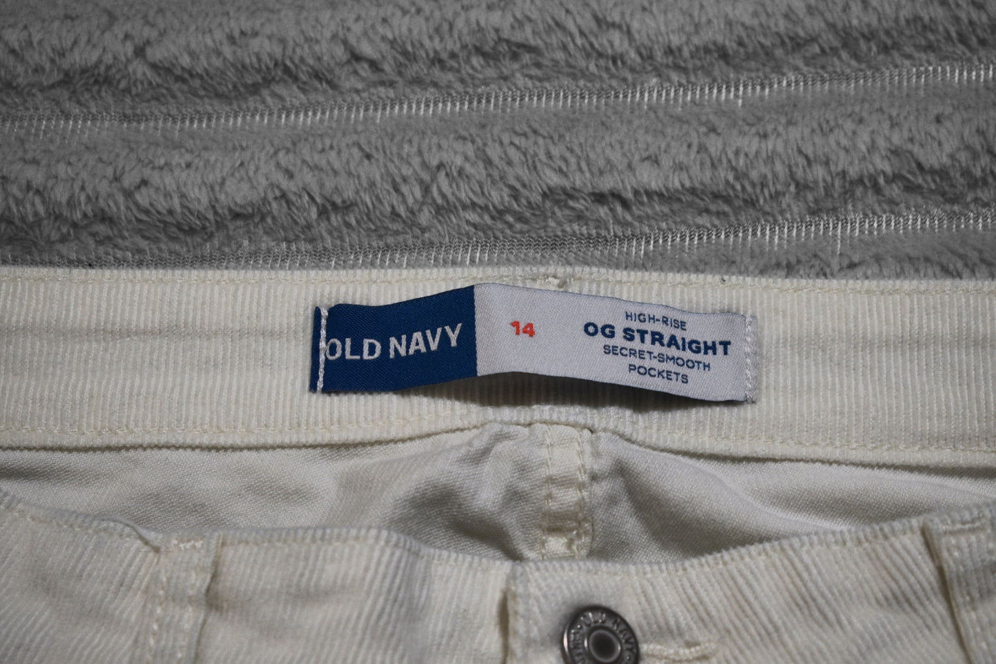 Old Navy White Corduroy 14