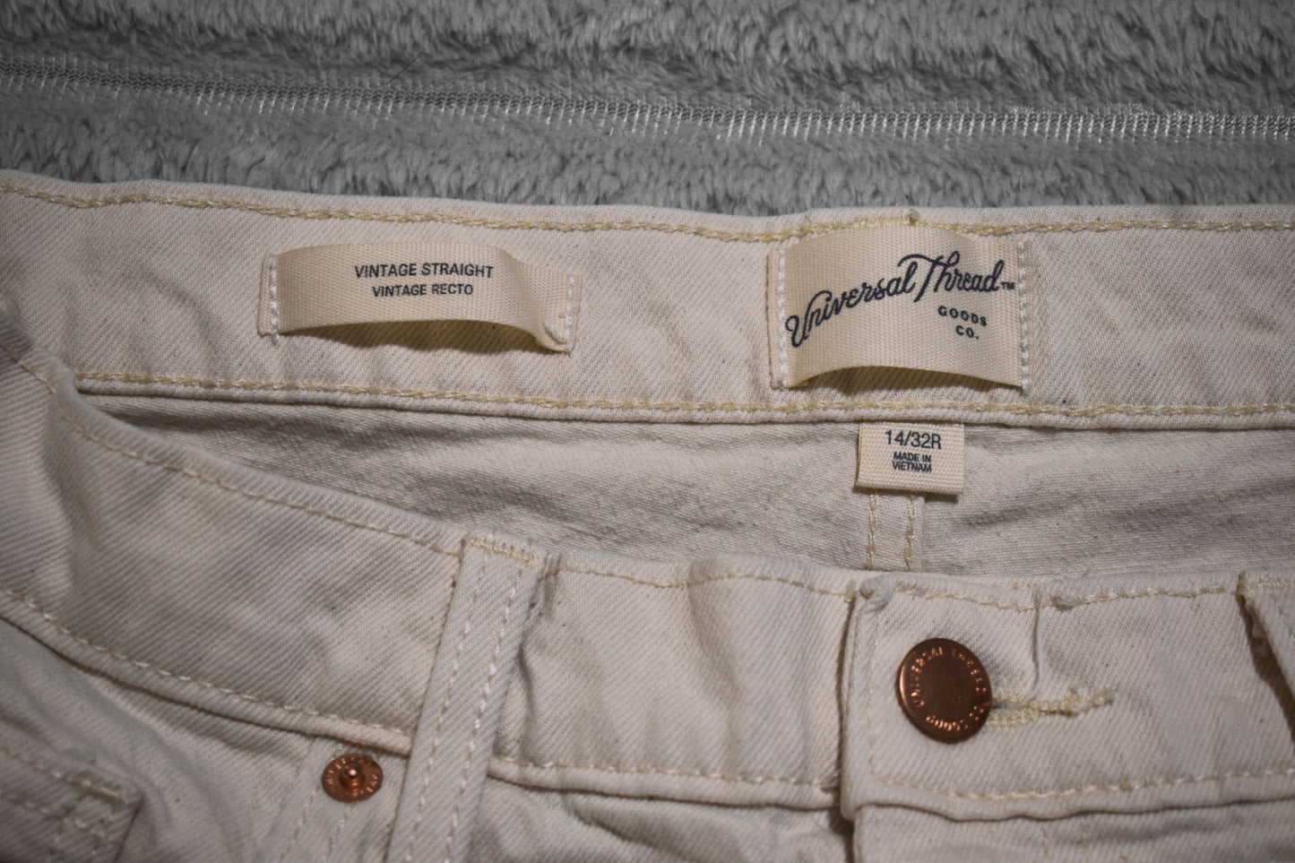 Vintage Universal Thread Jeans 14