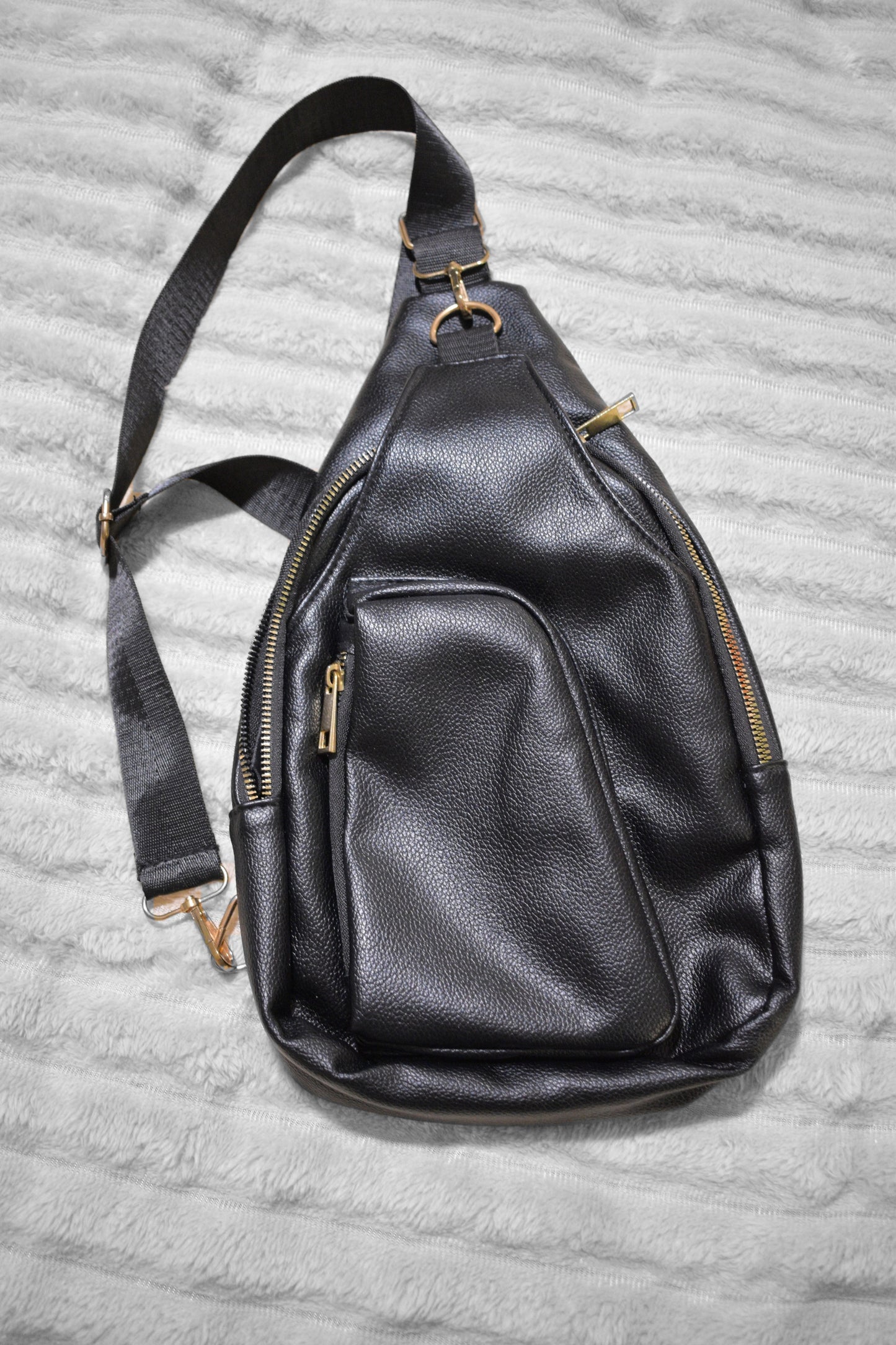Black Cross Body Fanny Pack