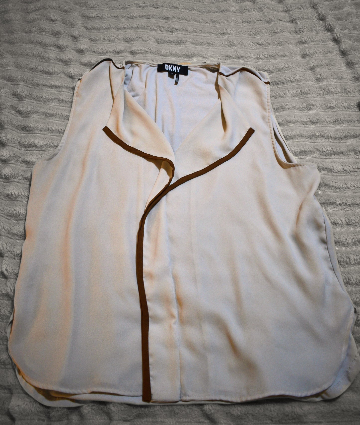 DKNY Office Tank XL
