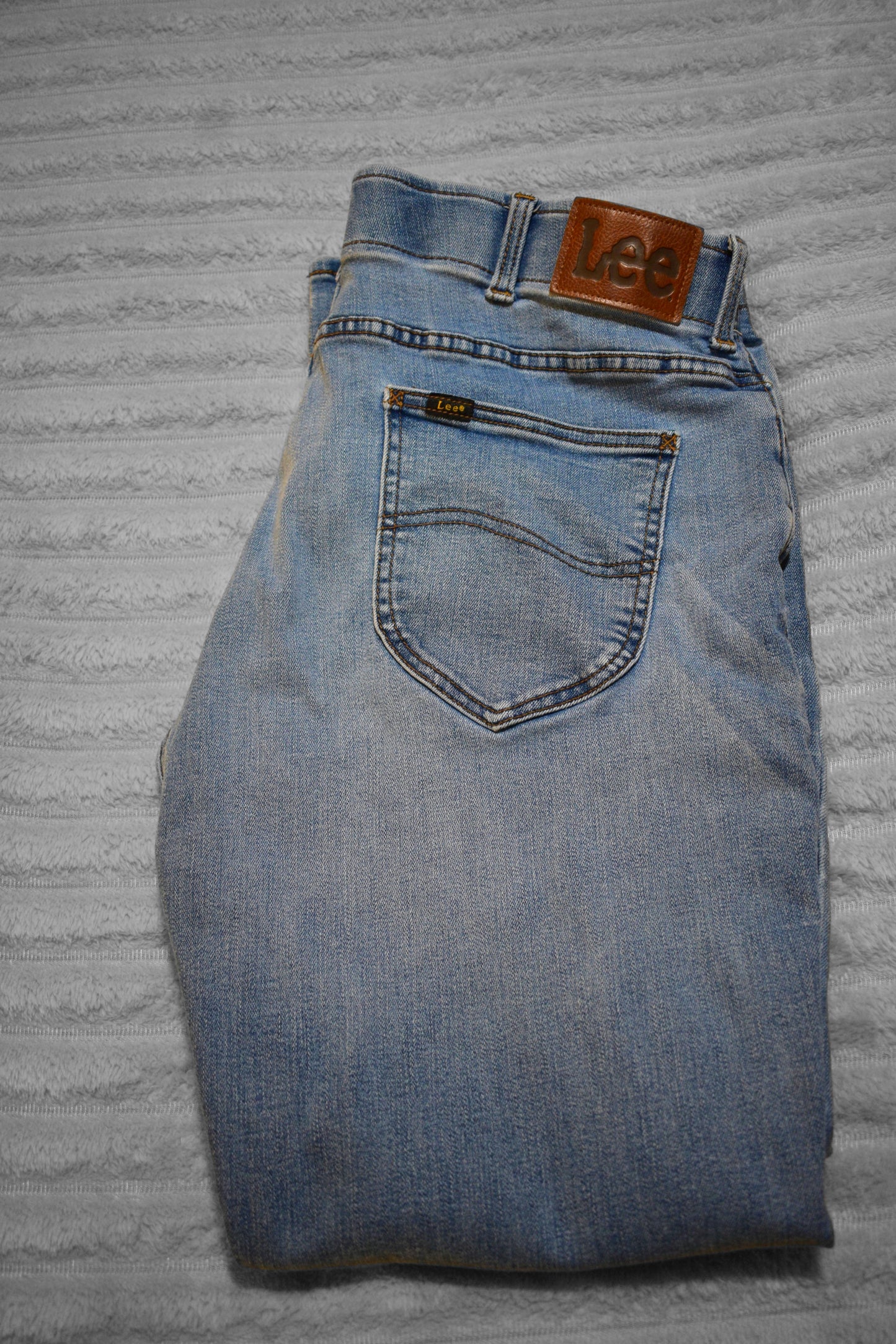 Lee Extreme Motion Jeans 38x32