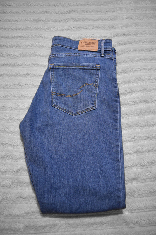 Levi Strauss Midrise Skinny 10 or 30x30
