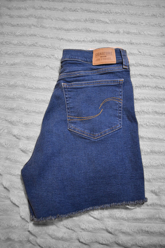 Levi Strauss High Waist Shorts 10 or 30w