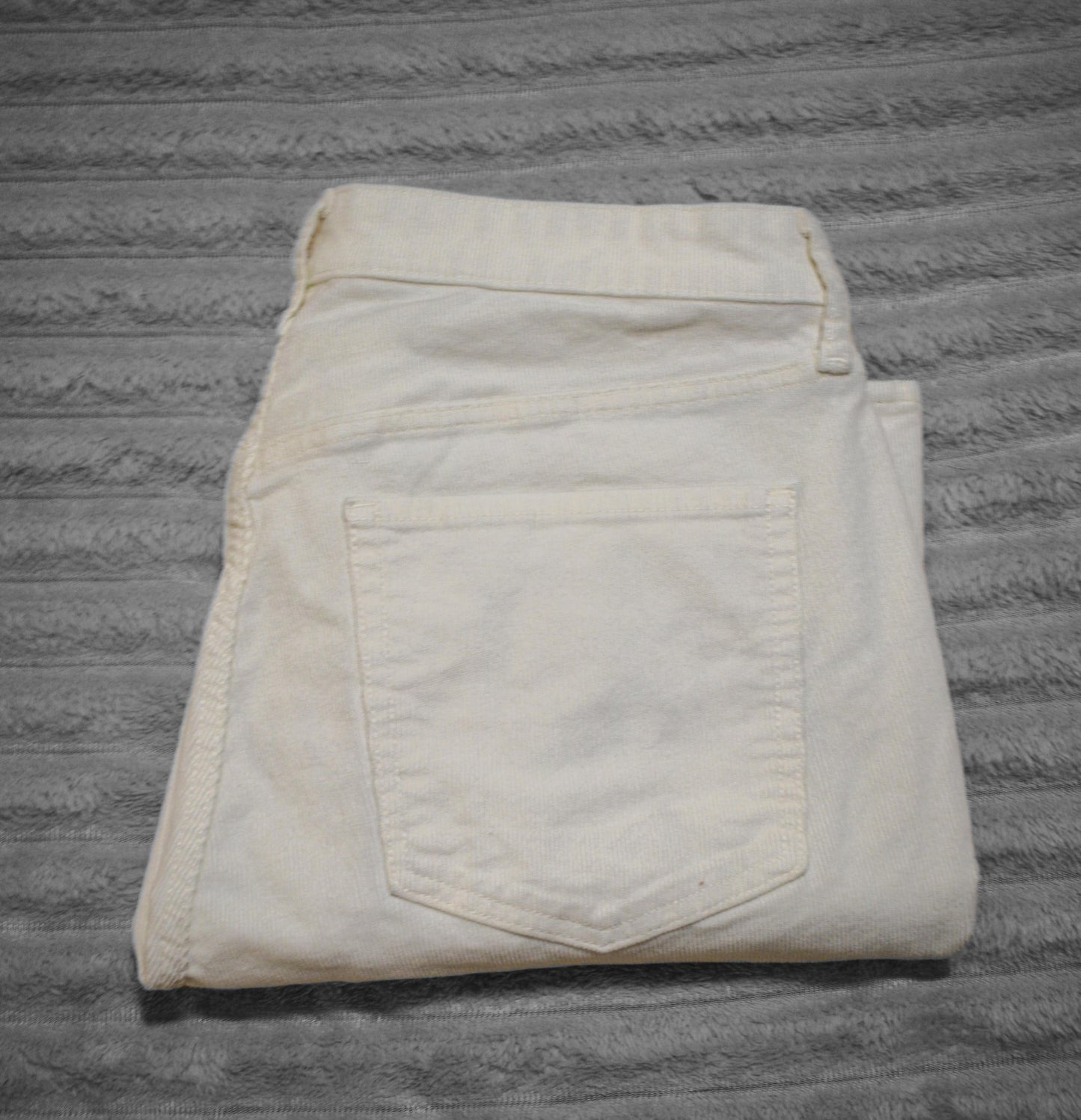 Old Navy White Corduroy 14